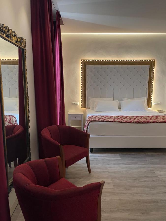 Lido Hotel 3*