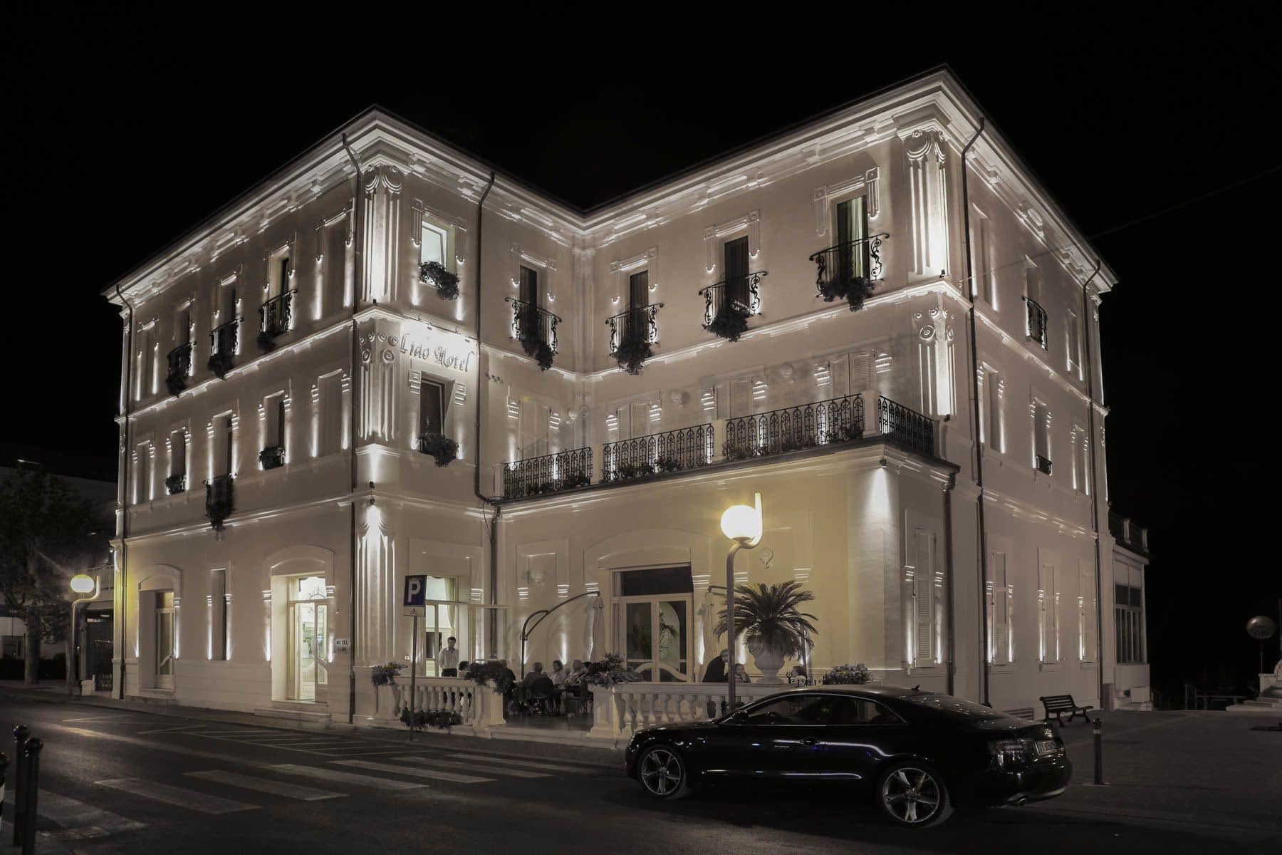 Lido Hotel 3*
